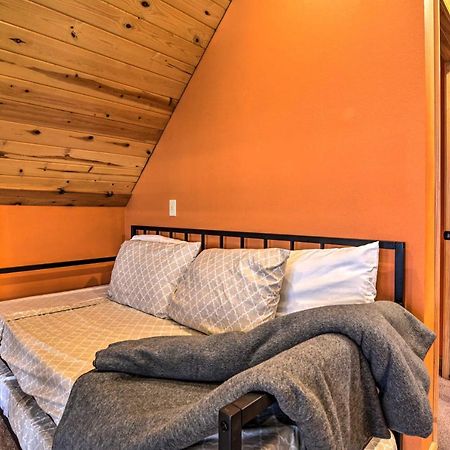 Spacious Log Cabin With Fire Pit And Game Room! Eureka Springs Exterior photo
