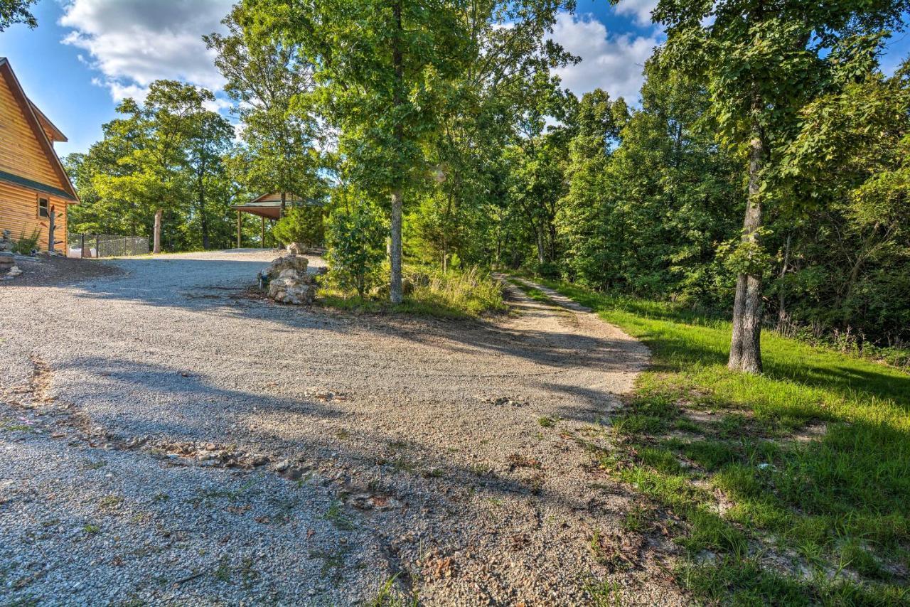 Spacious Log Cabin With Fire Pit And Game Room! Eureka Springs Exterior photo