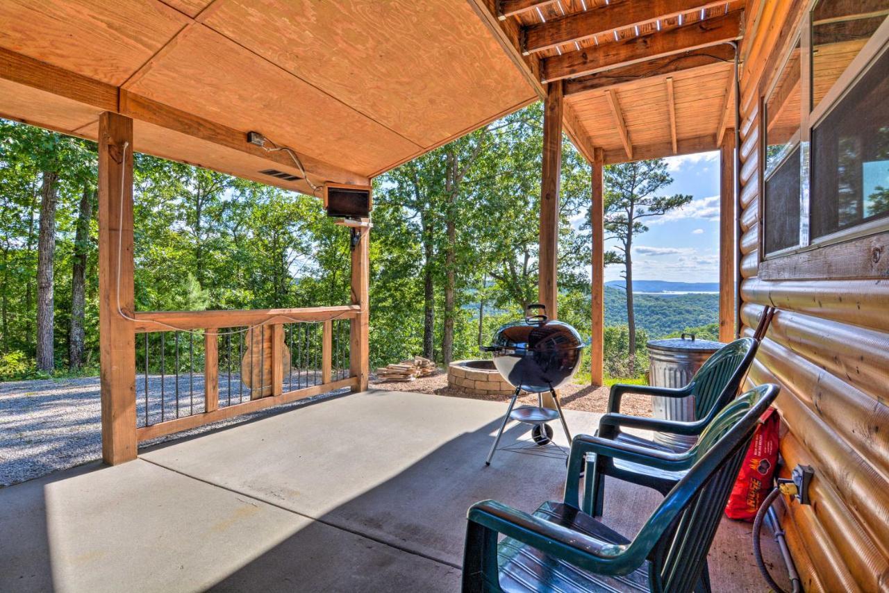 Spacious Log Cabin With Fire Pit And Game Room! Eureka Springs Exterior photo