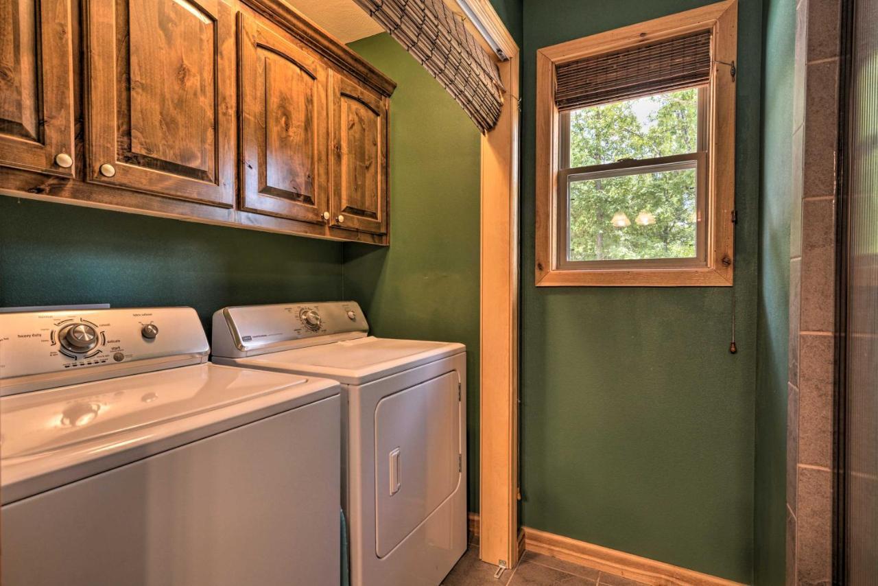 Spacious Log Cabin With Fire Pit And Game Room! Eureka Springs Exterior photo